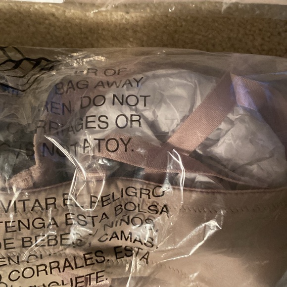 NWT bra and 3 pair matching boy-shorts - Picture 4 of 8